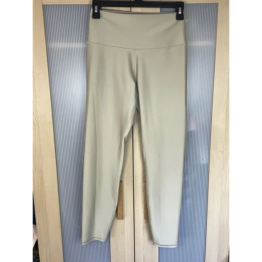 Alo Yoga Airbrush Leggings Sz M High Waist Running Pilates Sporty Workout Beige